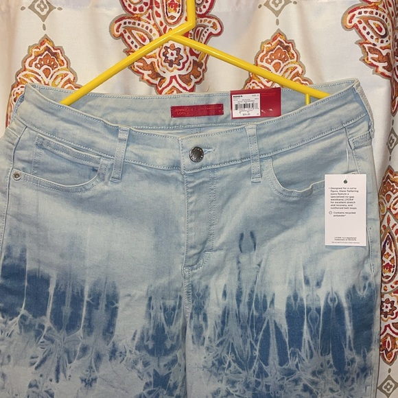 Jennifer Lopez Jeans Sculpt Midrise Capri Womens Size 10 Blue Tie dye Denim - Picture 3 of 10